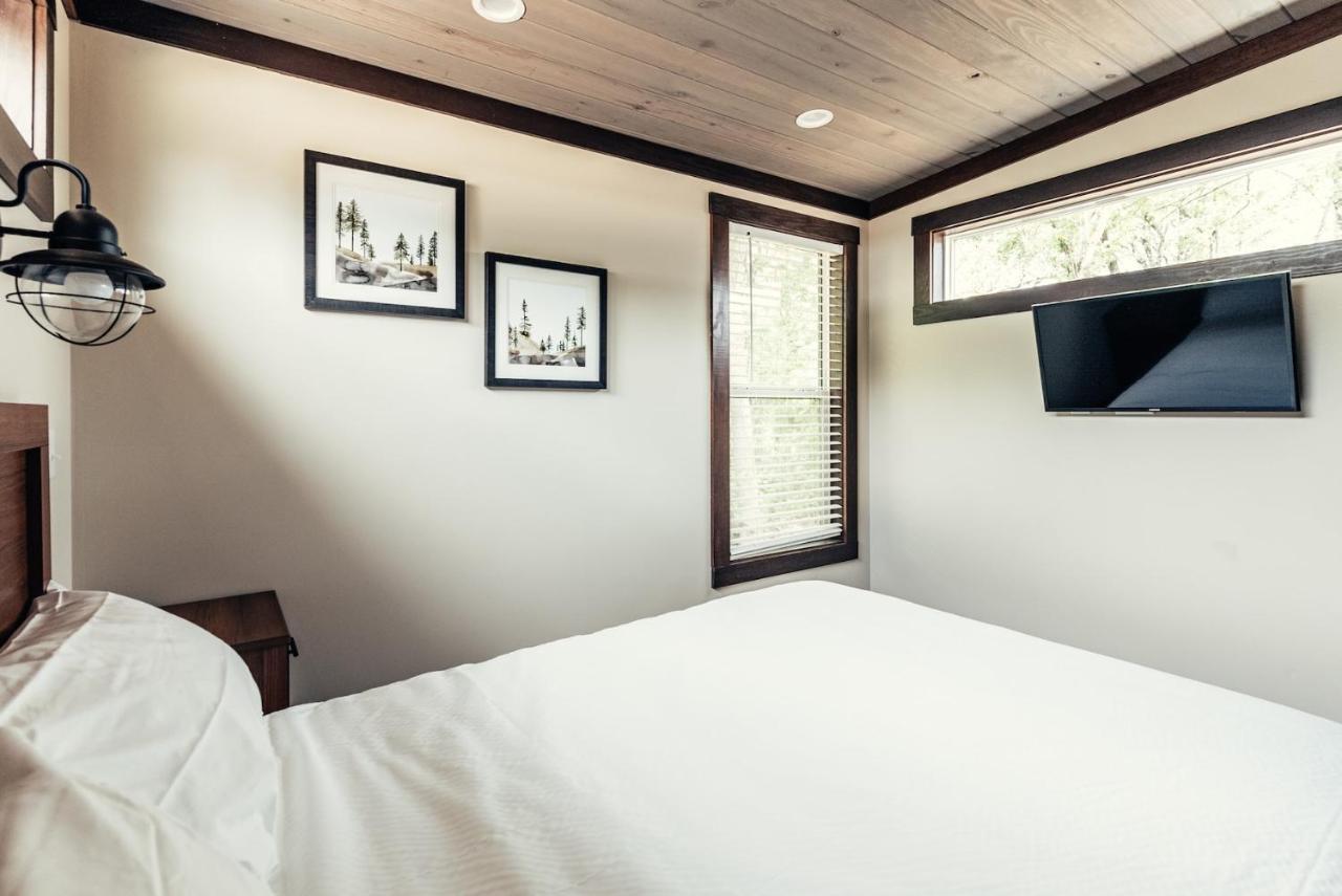 Camp Cedar Hotel Mason Luaran gambar