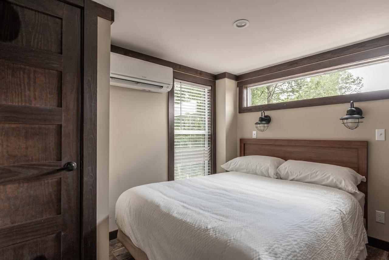 Camp Cedar Hotel Mason Luaran gambar